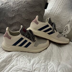 Adidas Men’s Swift Run